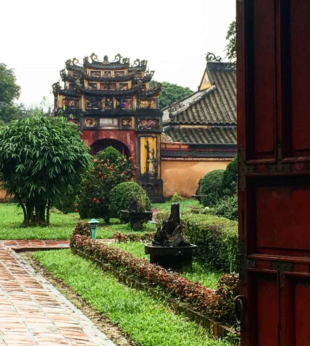 Vietnam - Una de las puertas a la ciudad prohibida