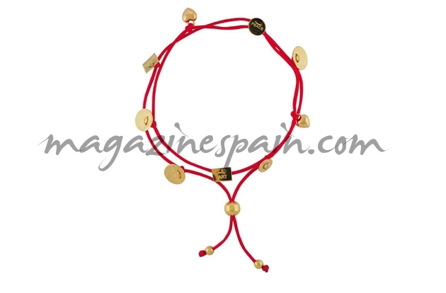 Pulsera oro e hilo de seda rojo