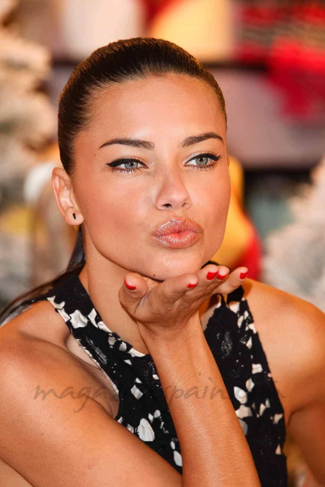 Adriana-Lima