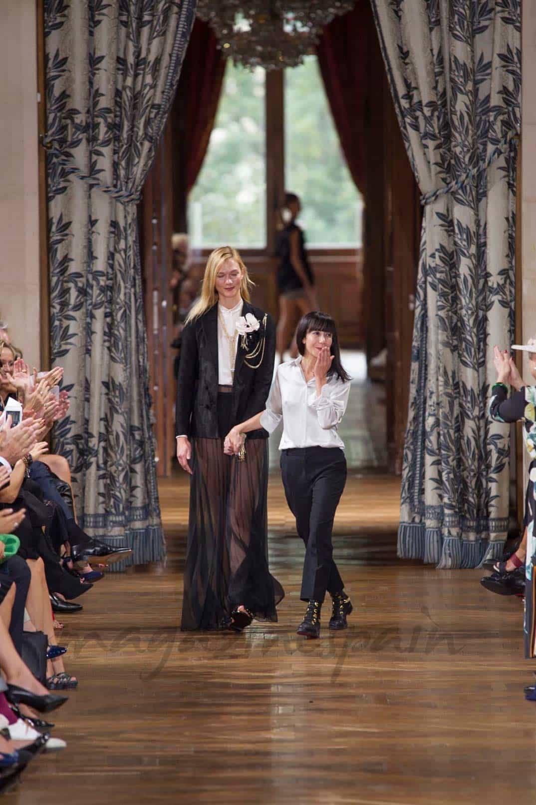 Karlie Kloss y Boucha Jarrar - Lanvin - Paris Fashion Week