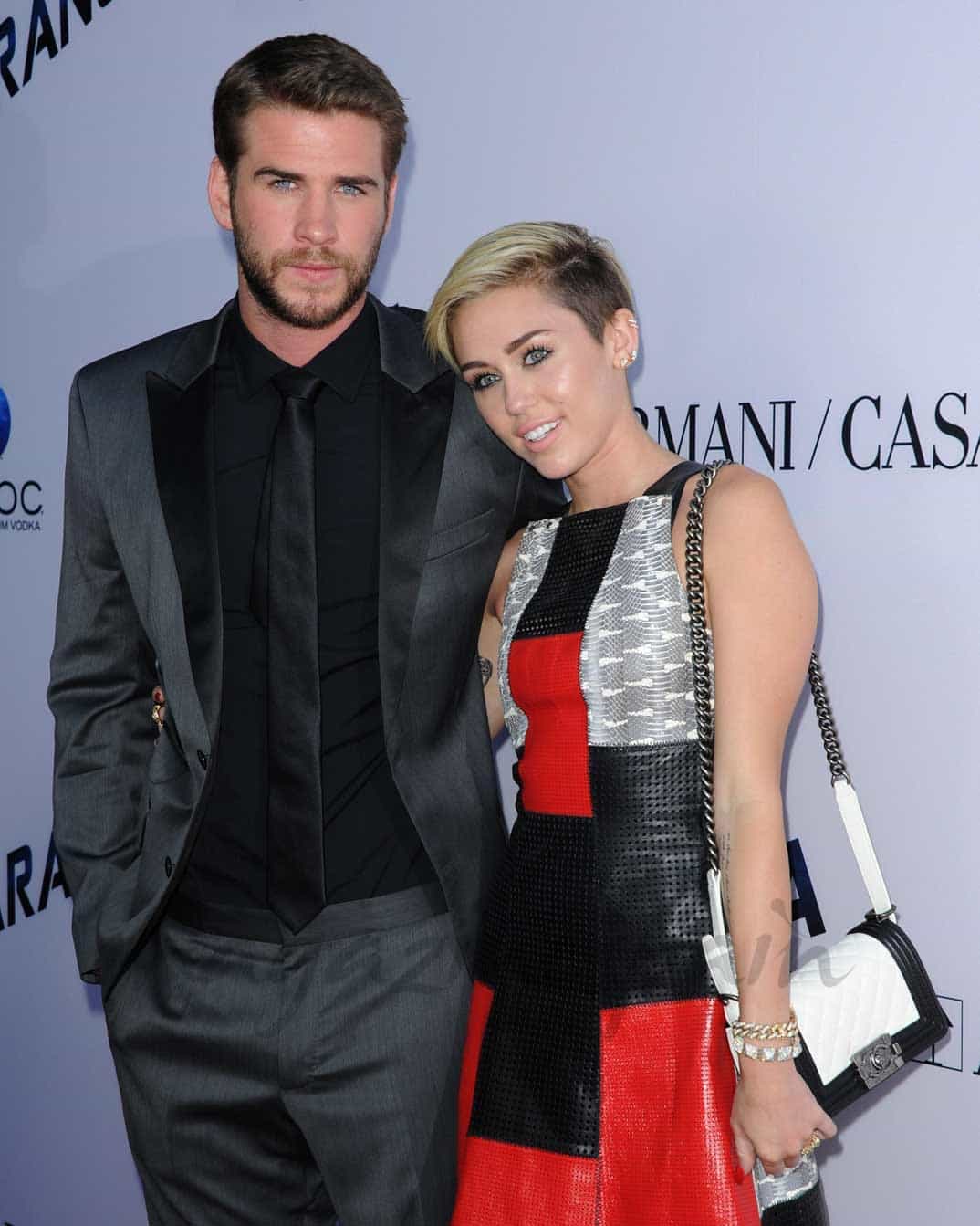 Liam-Hemsworth-miley-cyrus-3