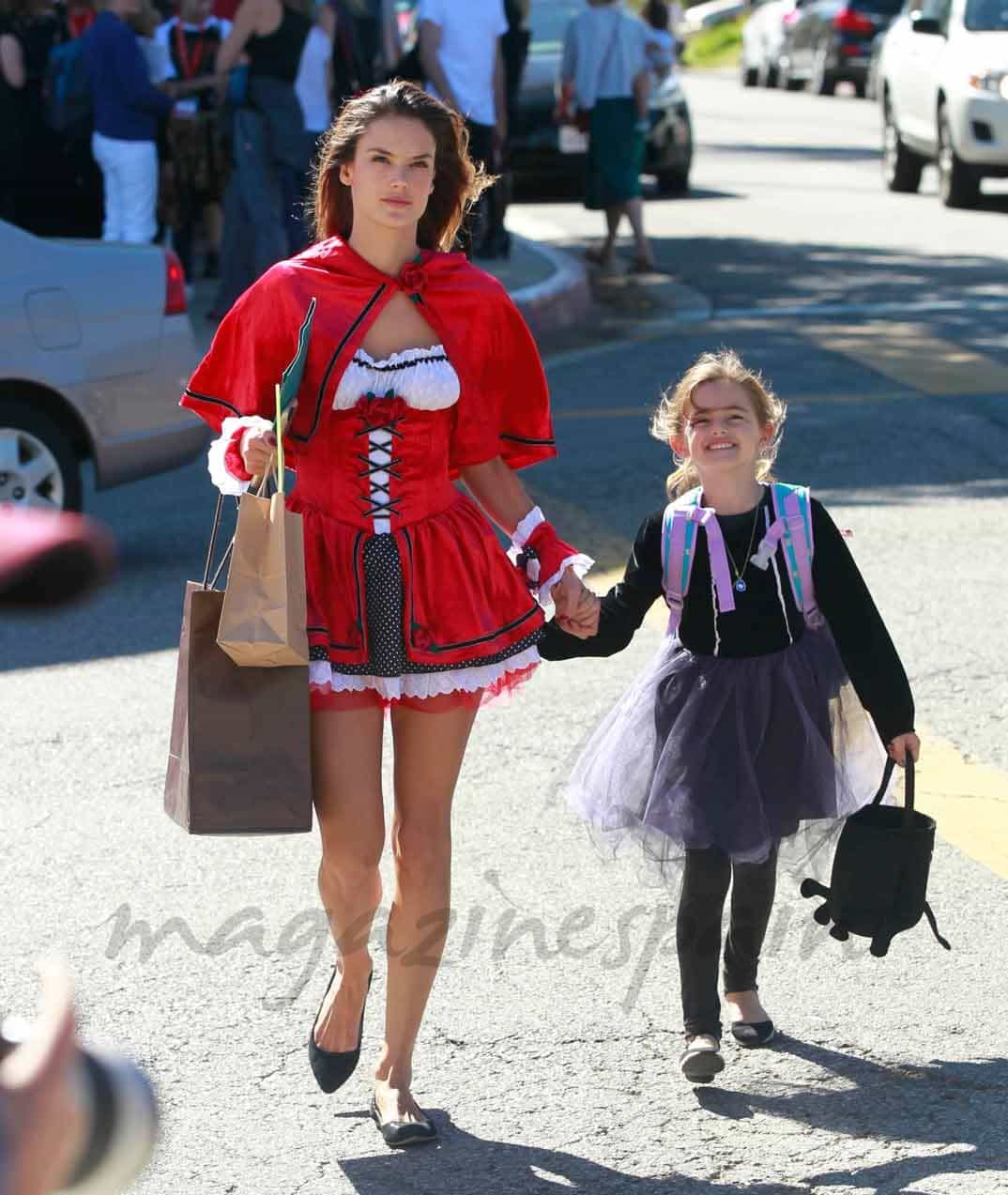 Alessandra Ambrosio con su hija Anja