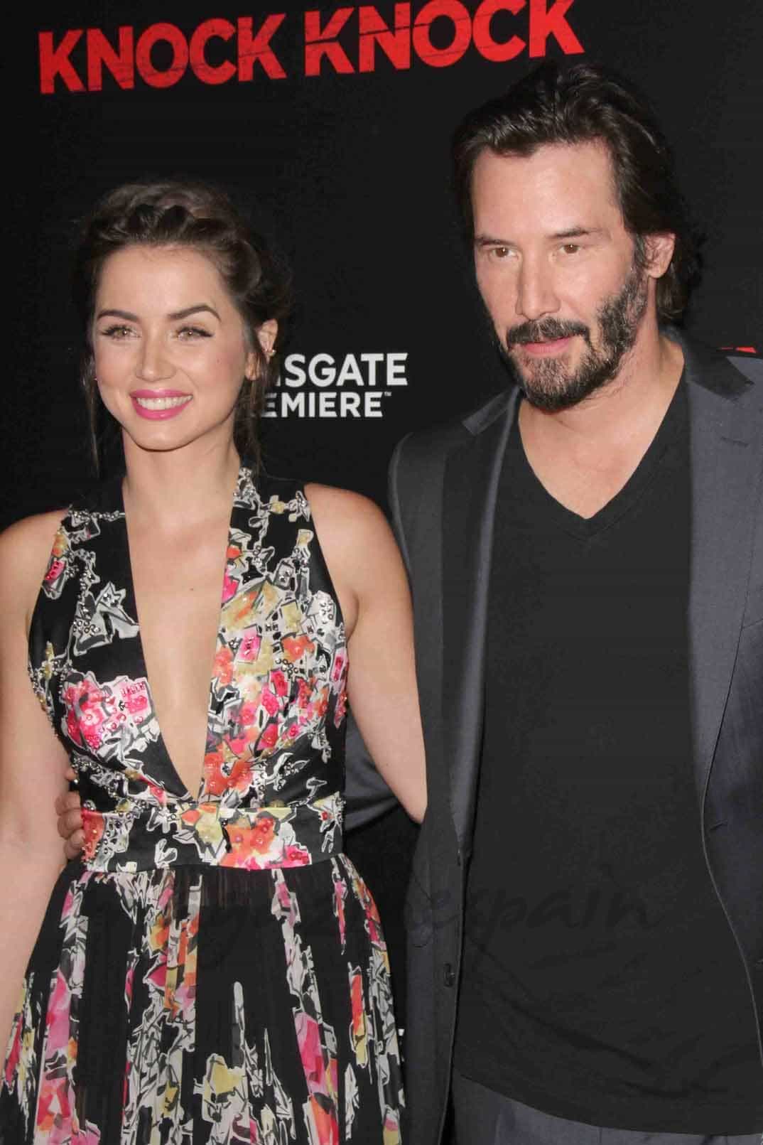 ana de armas, keanu reeves, knock knock