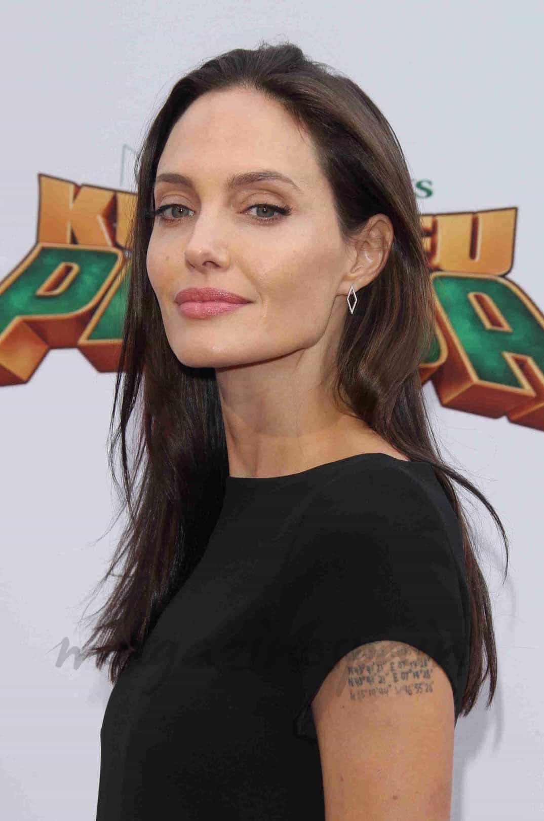 angelina-jolie-mas delagada