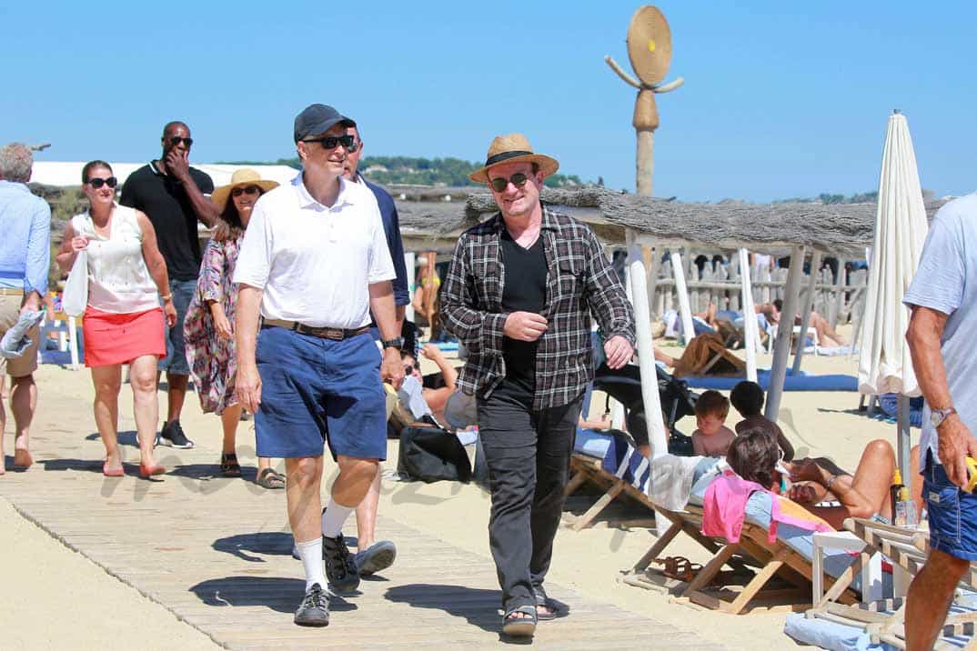 bill-gates-y-bono vacaciones en la costa azul