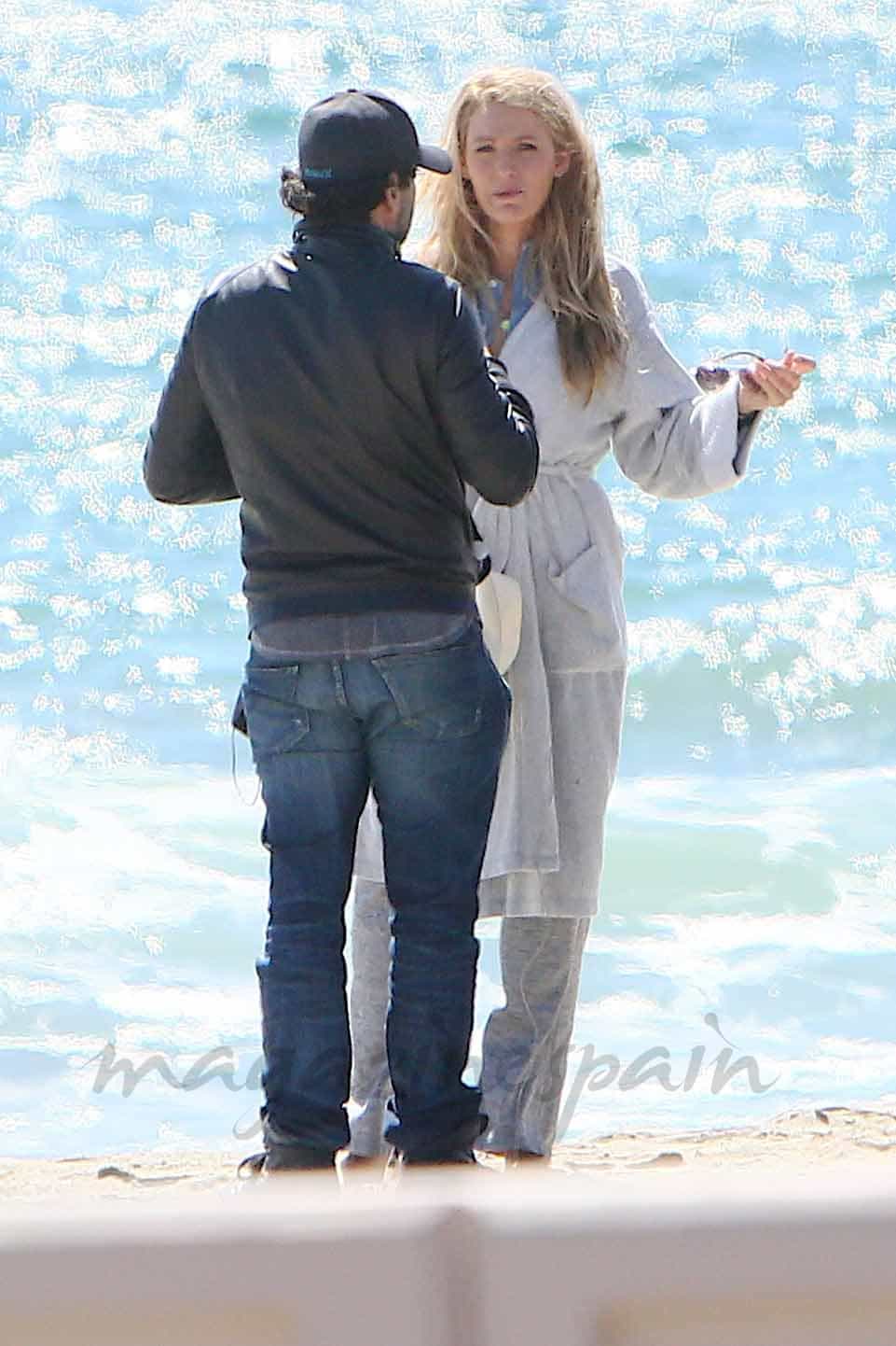 blake-lively rueda en malibu the shallows