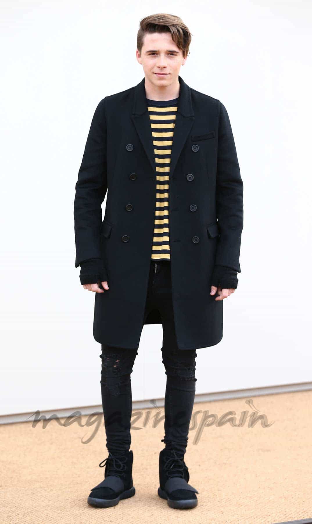 brooklyn beckham modelo y fotografo de burberry