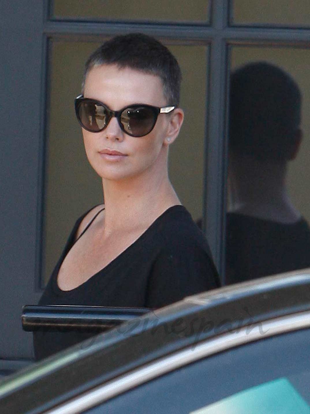 Charlize Theron pelo corto