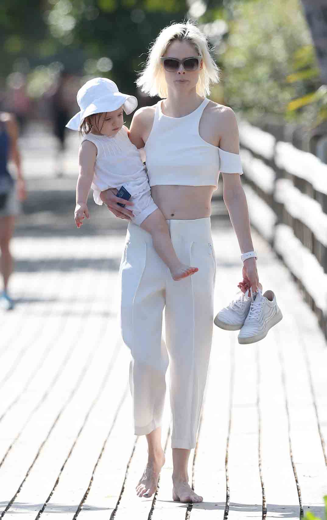 coco rocha vacaciones con su hija ioni james