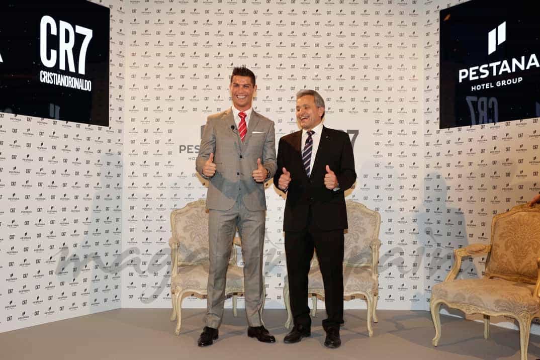 cristiano-ronaldo presenta su hotel