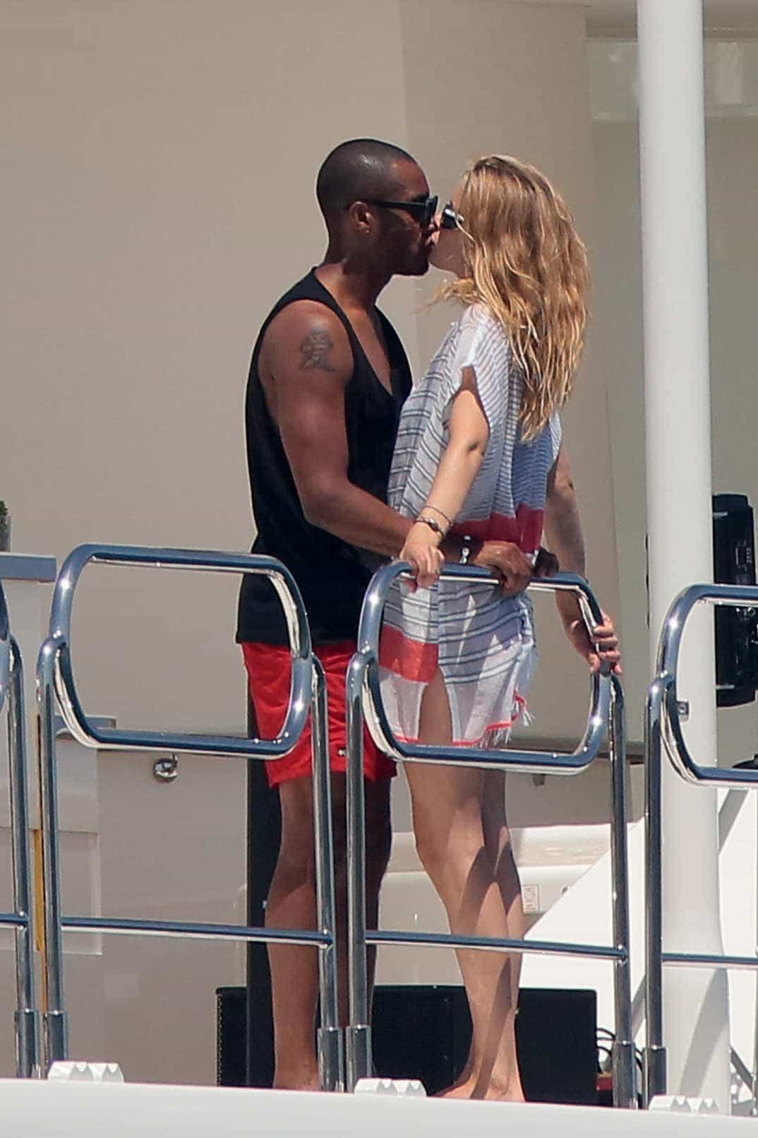 doutzen kroes y sunnery james vacaciones en la costa azul