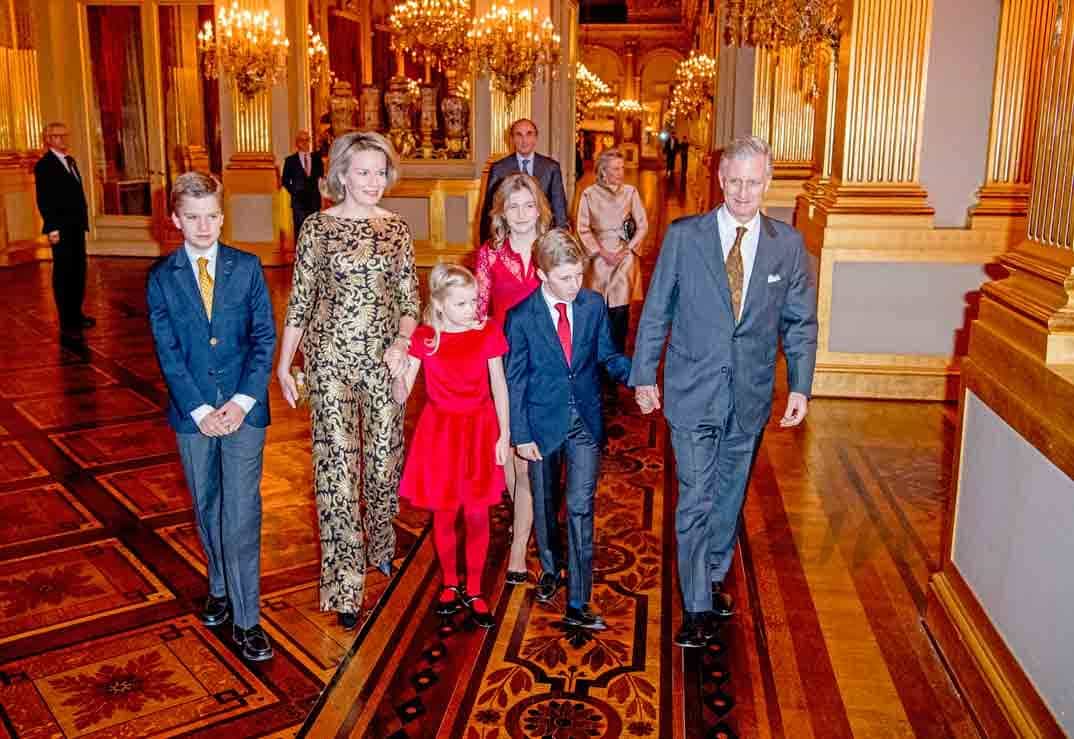 familia real belga en el concierto de navidad