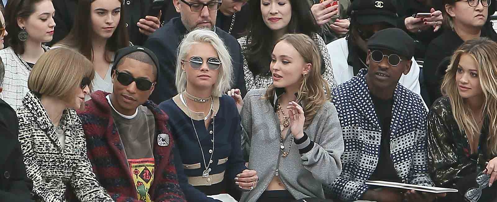 famosos en el desfile de chanel