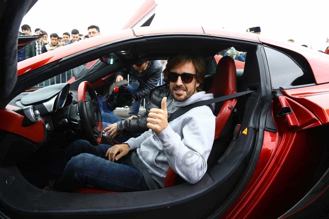 fernando alonso presentacion equipo mclaren