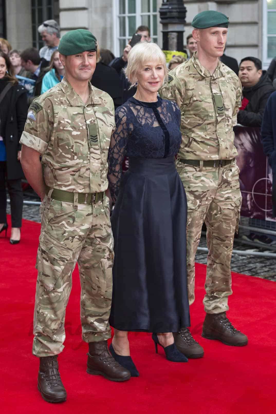 helen mirren en la premiere de eye inthe sky