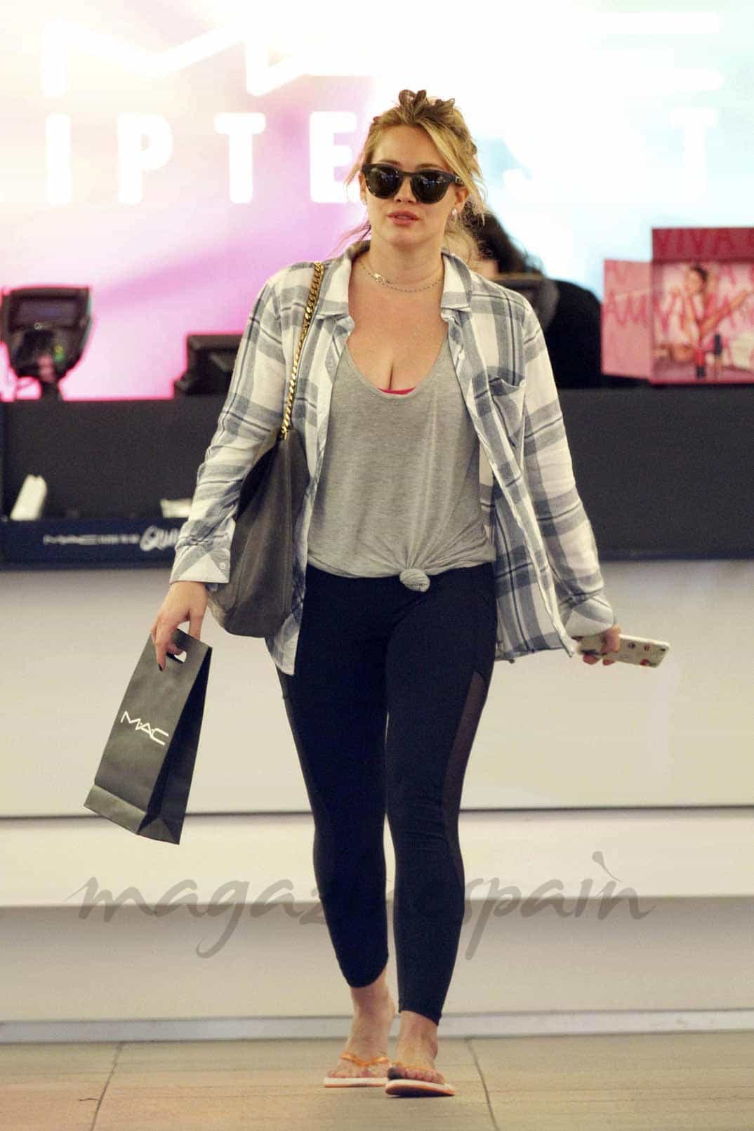 hilary duff de compras