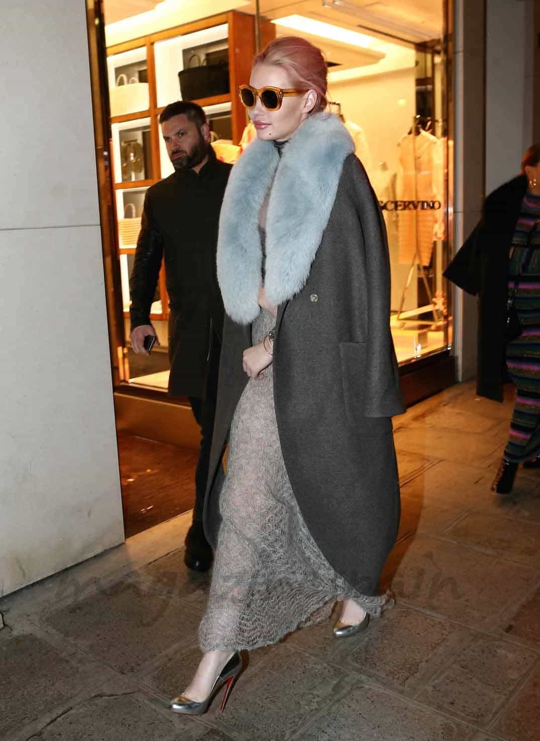 iggy azalea de compras por paris