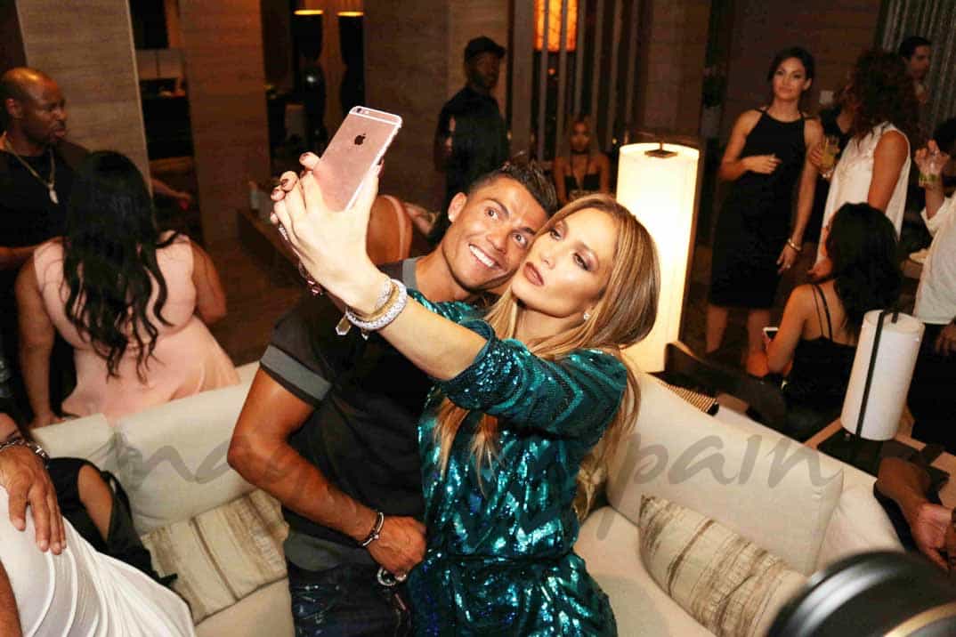 jennifer lopez cumpleaños con cristiano ronaldo