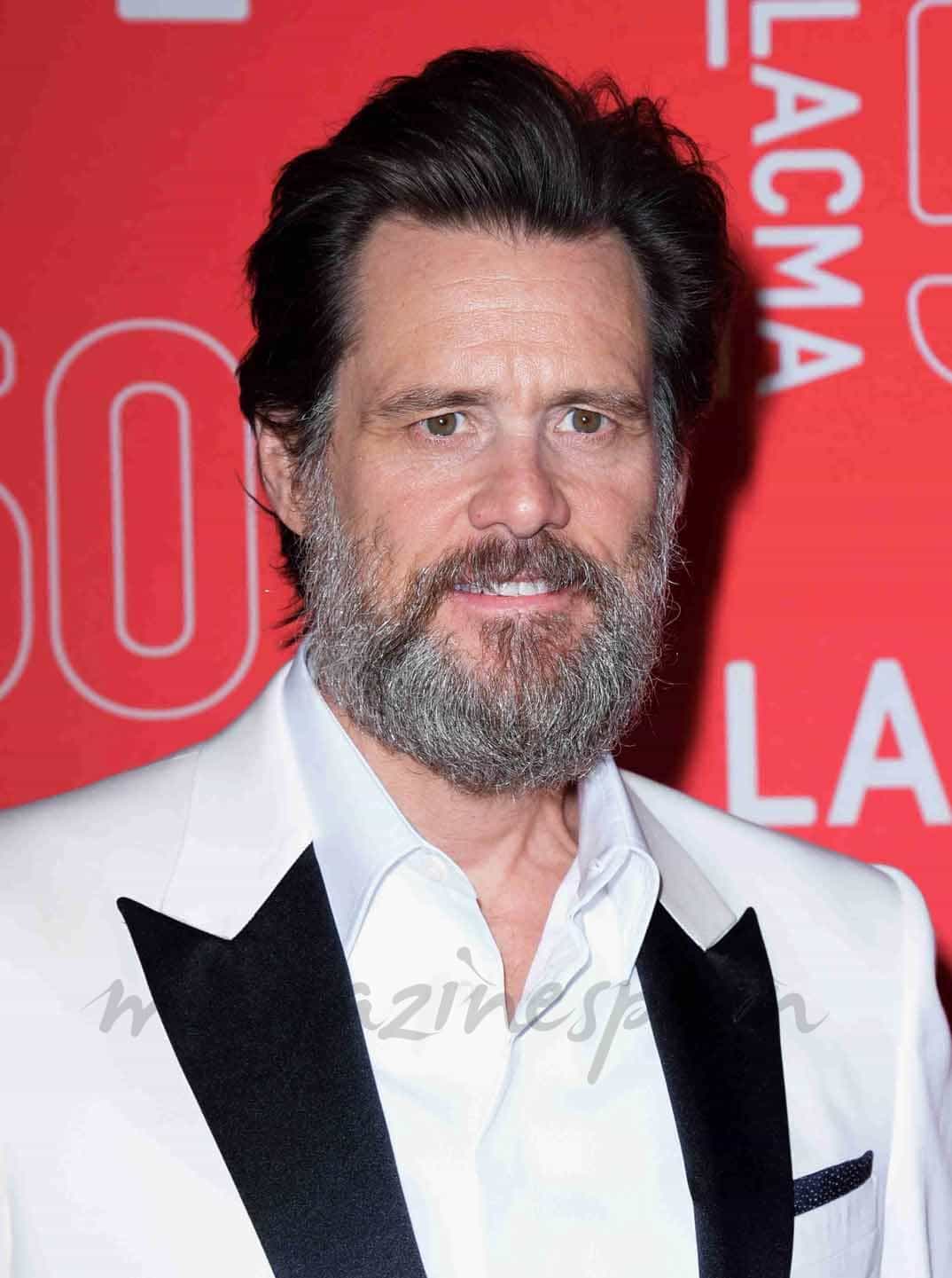 jim carrey demandado por el suicidio de su novia