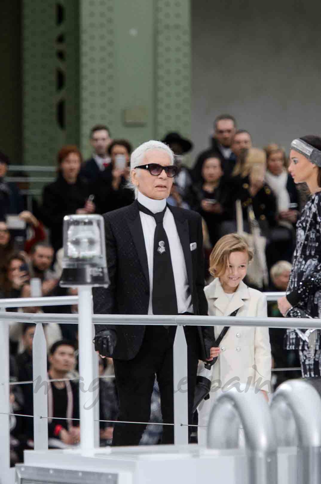karl lagerfeld paris fashion week