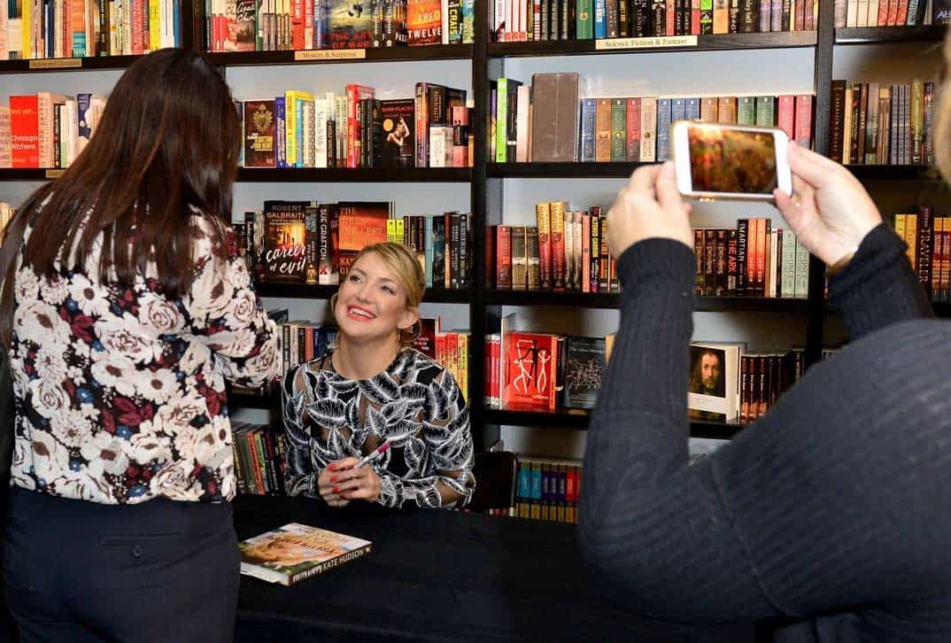 kate hudson presenta libro