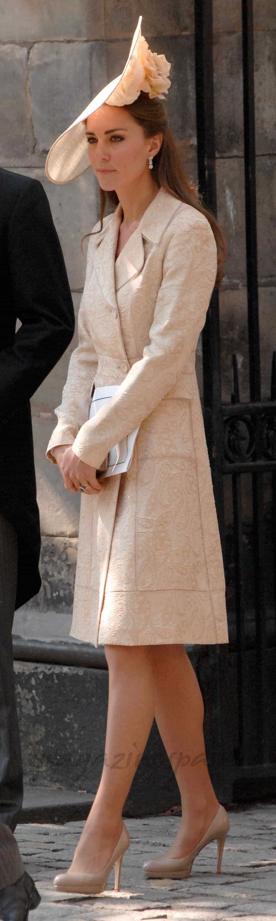 Kate Middleton - Boda Zara Philips - 2011