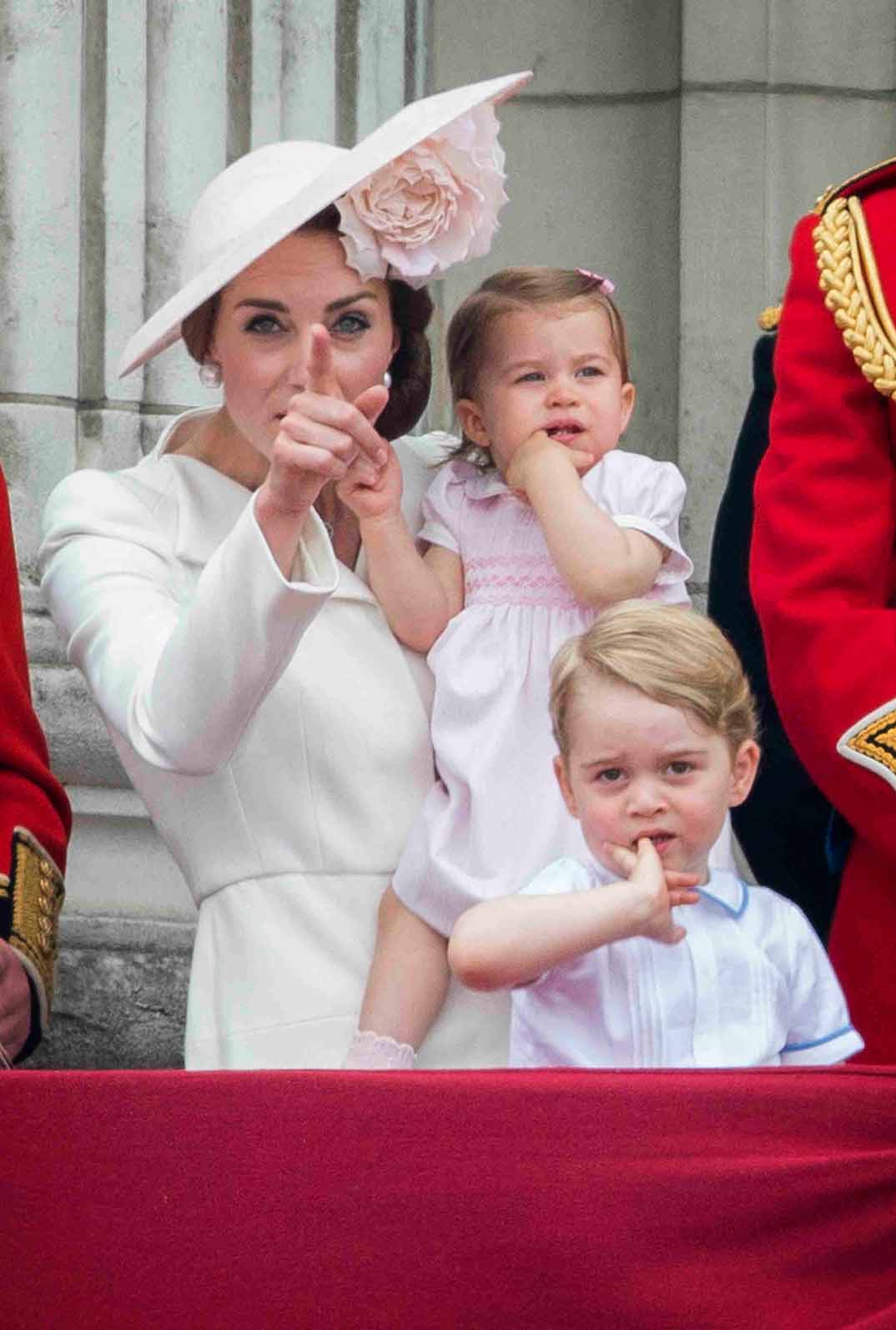 kate-middleton-con-sus-hijos