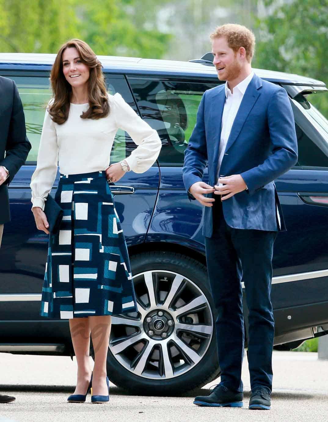 kate-middleton-y-principe-harry se divierten boxeando