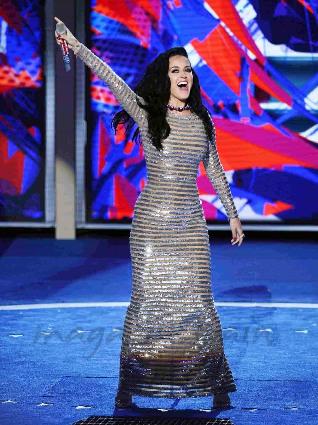 katy perry regresa en los premios grammy