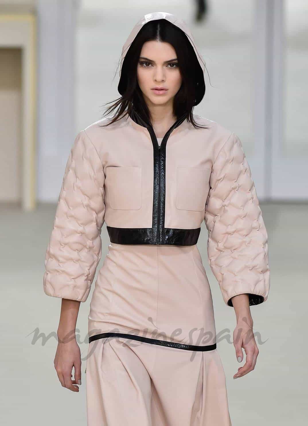 paris-fashion-week-2016-chanel kendall jenner