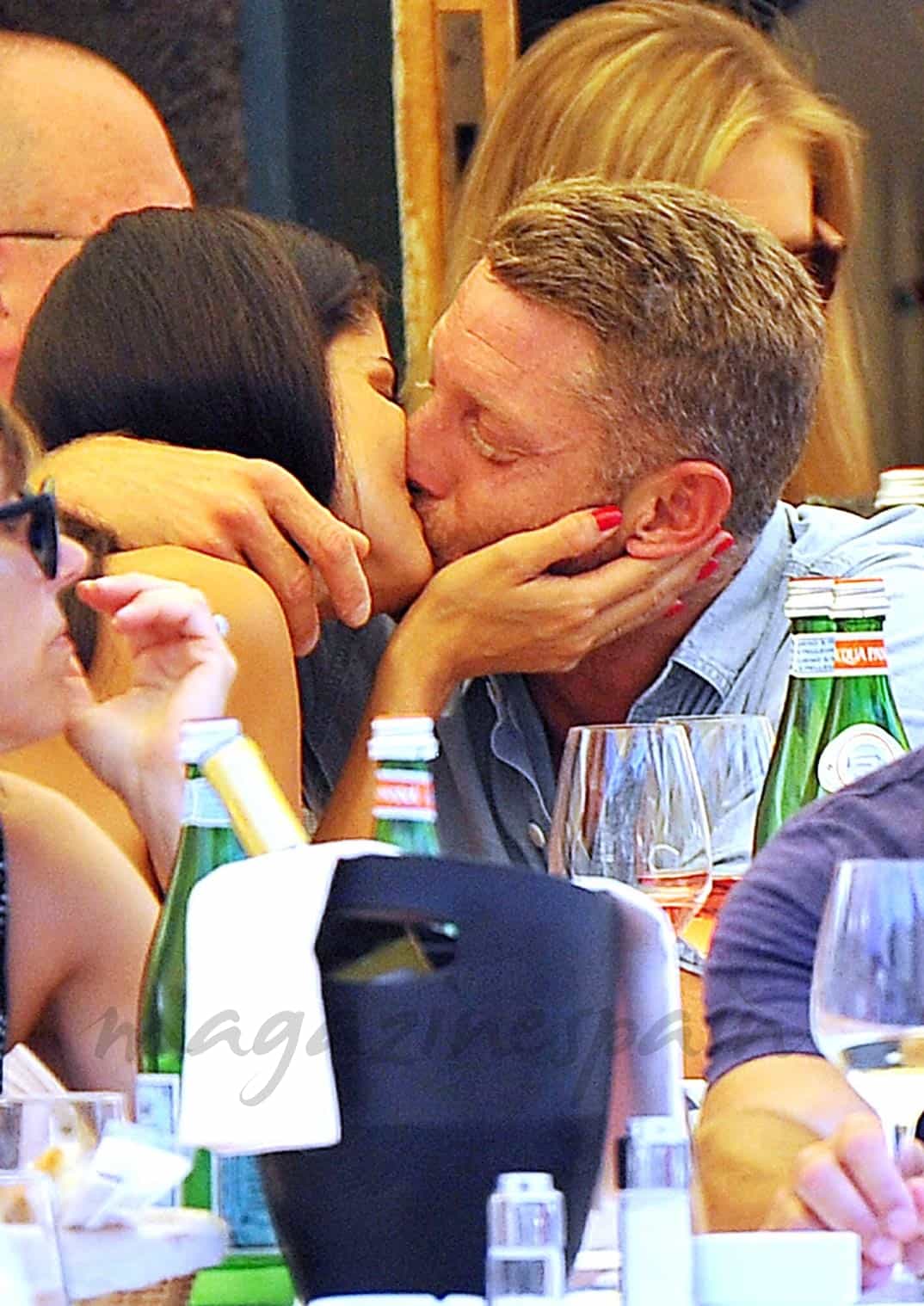 Lapo Elkann y su novia