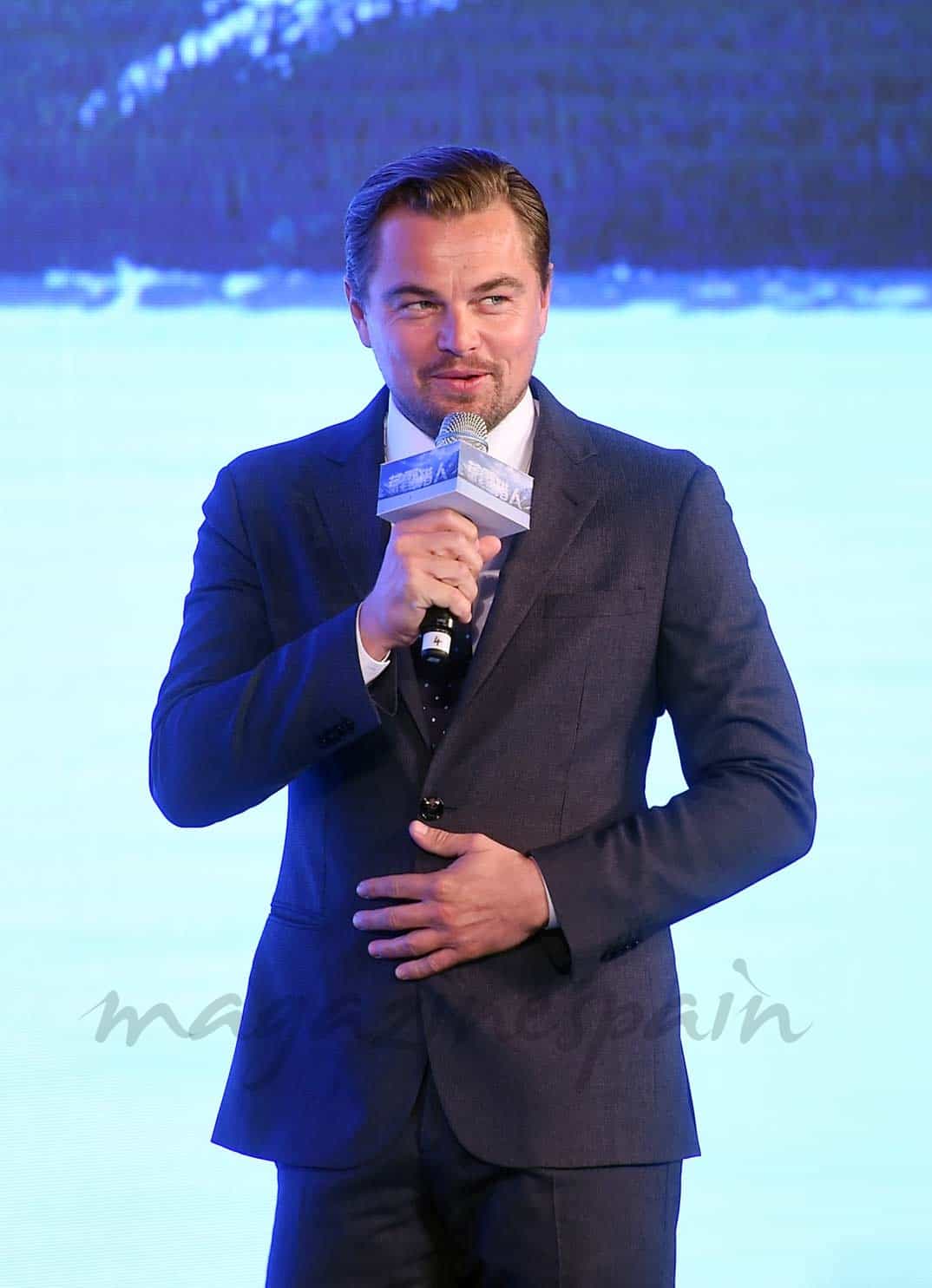 leonardo-dicaprio-en-china presenta the revenant