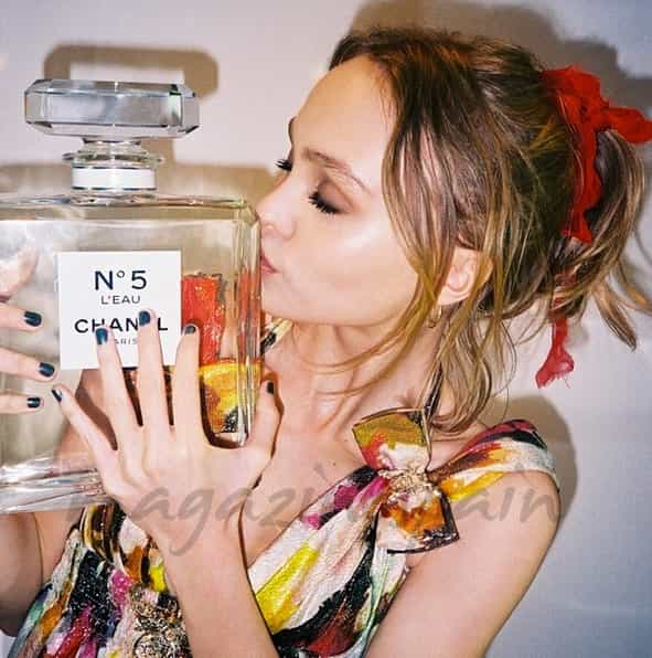 lily rose depp imagen de chanel n5