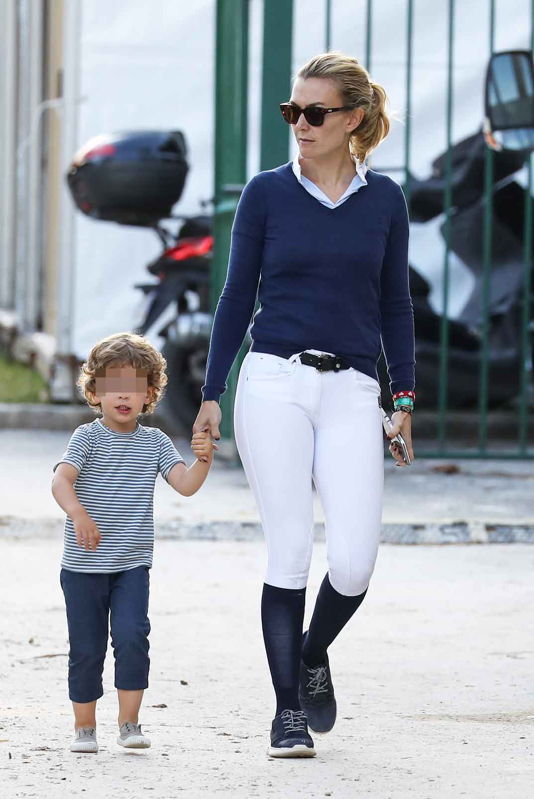 marta ortega con su hijo