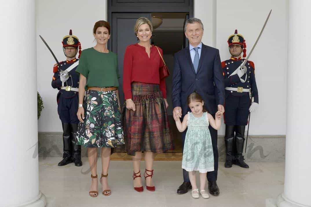 maxima-de-holanda-y-presidente-de-argentina-con-su-familia