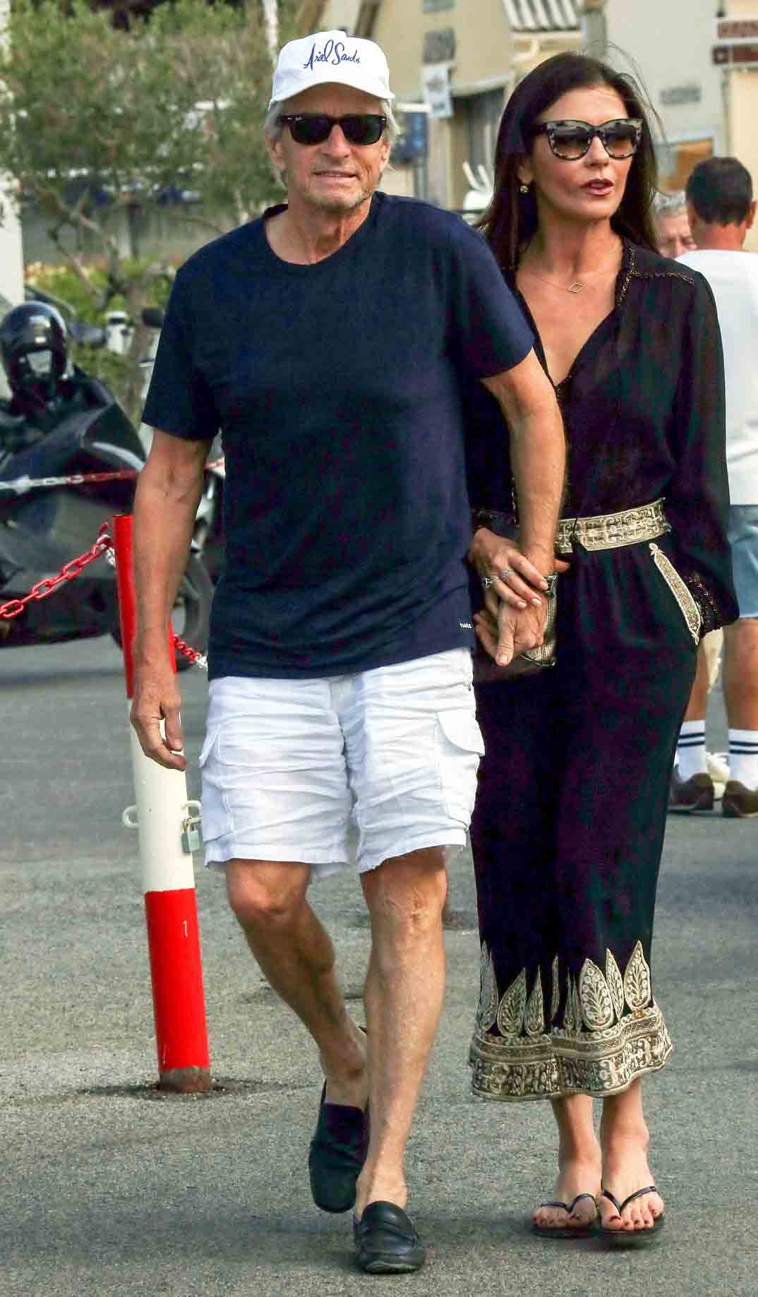 michael-douglas-y-catherine-zeta-jones vacaciones en la costa azul