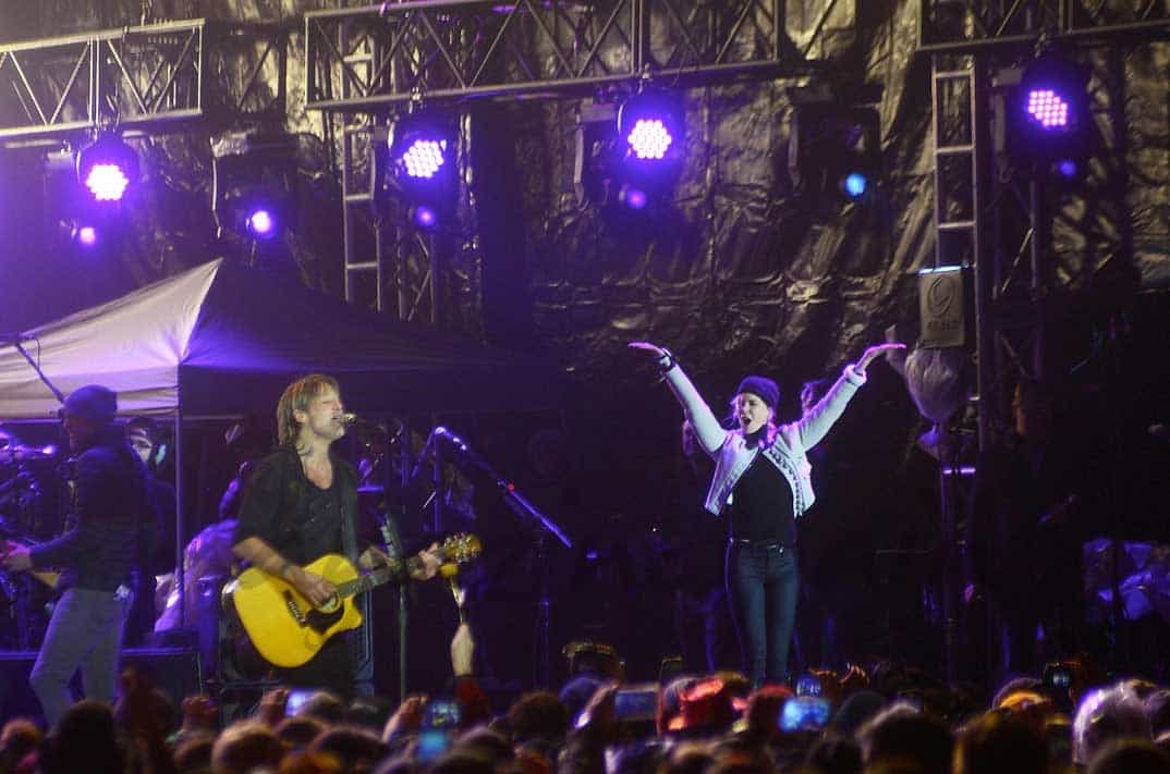 nicole kidman y keith urban juntos en el escenario