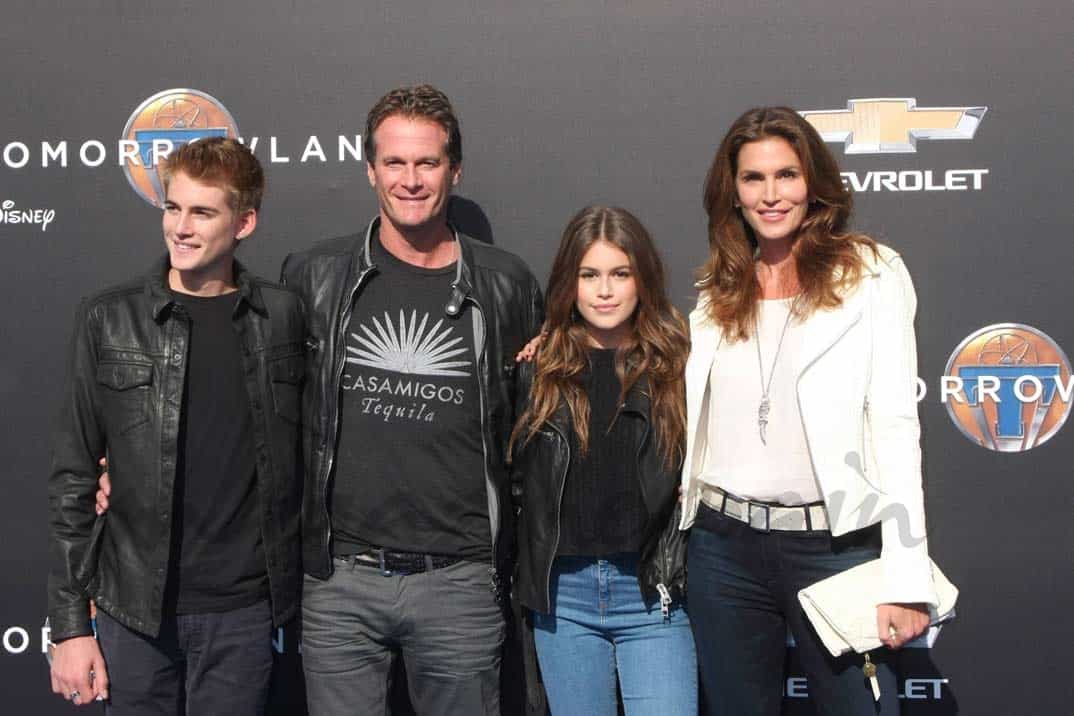 presley-gerber-rande-gerber,-kaia-gerber-y-cindy-crawford-ran