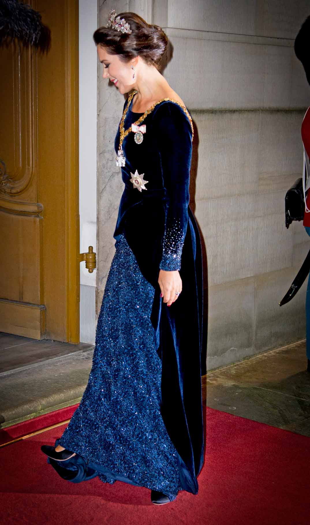 princesa-mary-de-dinamarca en la cena de gala de ano nuevo