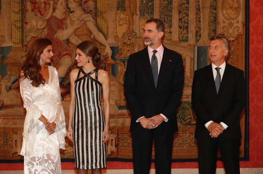 Los Reyes y el Presidente Macri y su esposa, en la recepción ofrecida en honor de Don Felipe y Doña Letizia © Casa S.M. El Rey