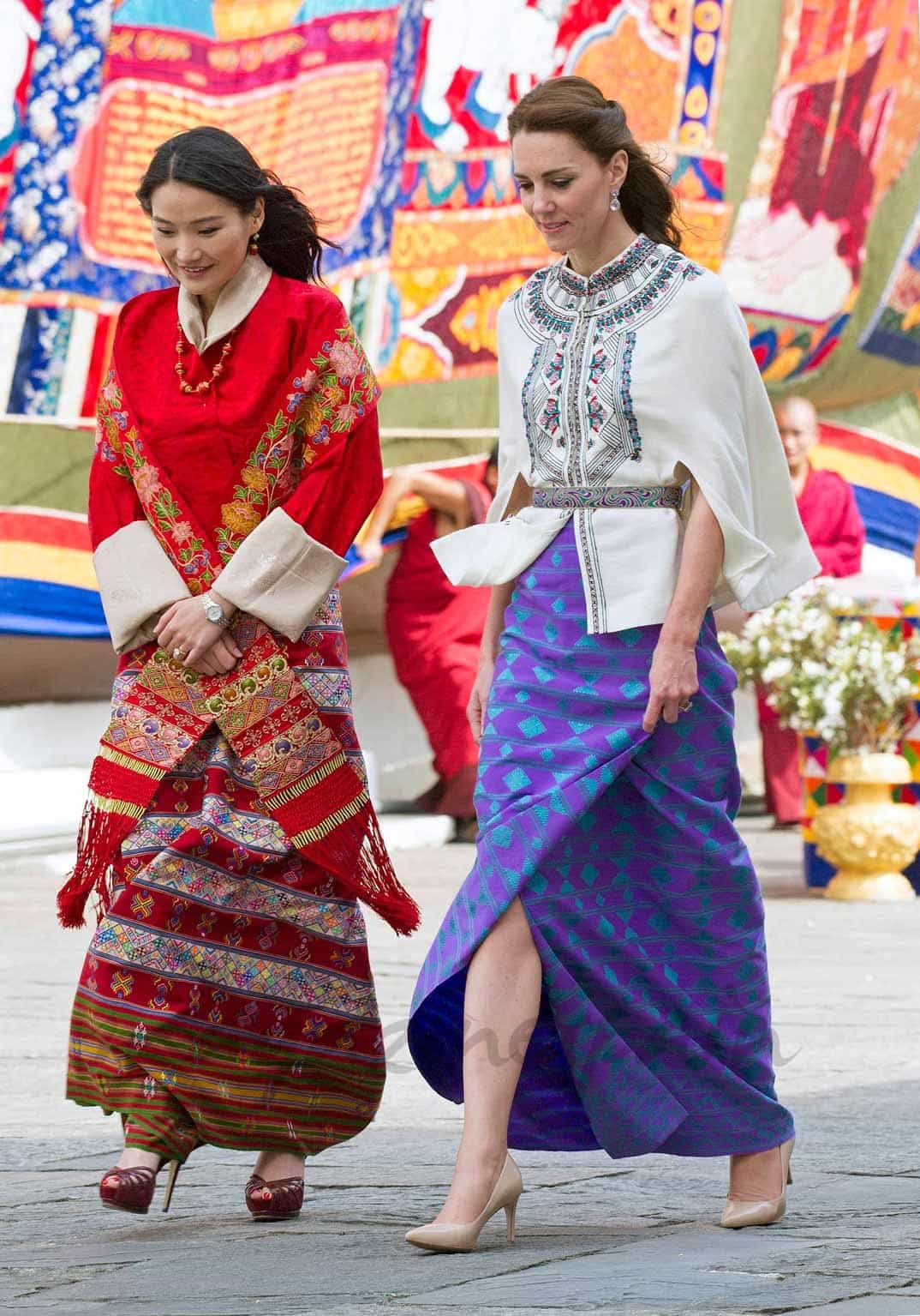 Reina de Bután con la Duquesa de Cambridge