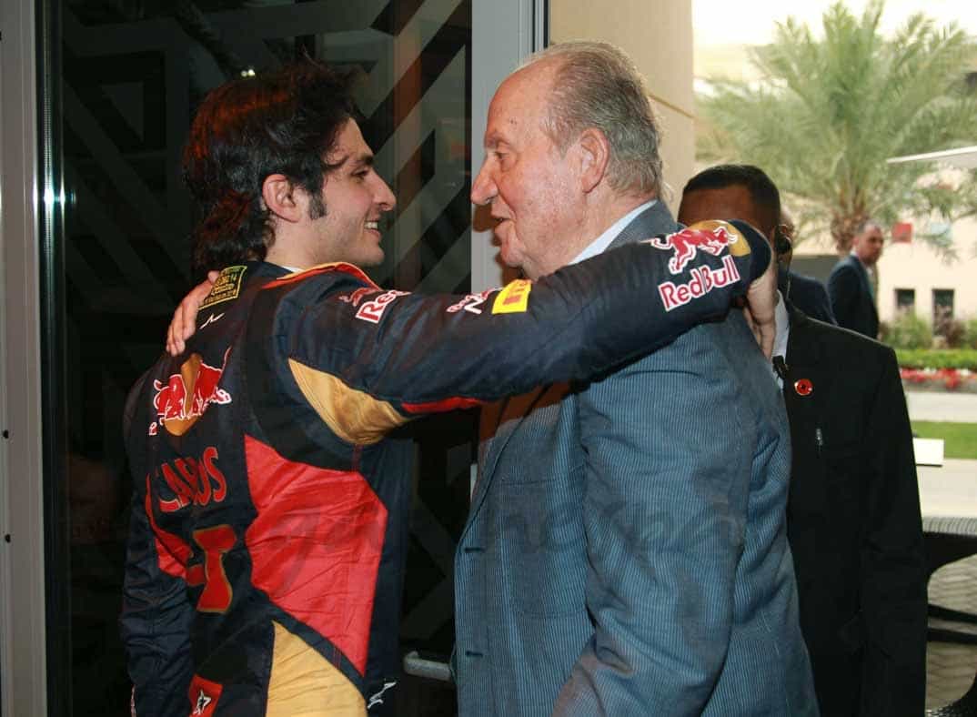 rey-juan-carlos-y-carlos-sainz-jr en bahrein