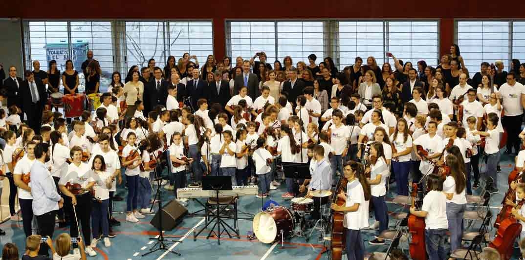 Reyes Felipe y Letizia - proyecto de "Barrios Orquestados" - © Casa S.M. El Rey