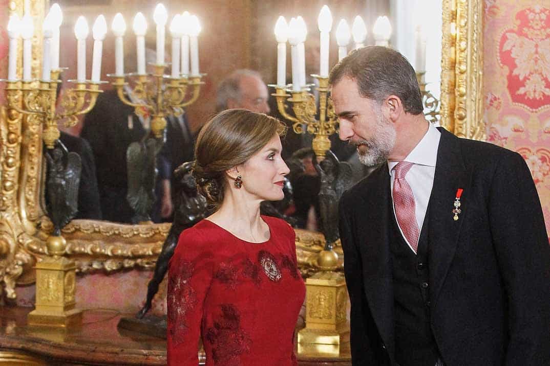reyes de espana reciben al cuerpo diplomatico