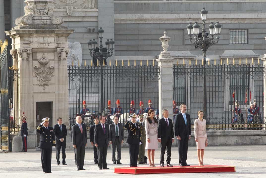 Reyes de España y el presidente Mauricio Macri con su esposa Juliana Awada © Casa S.M. El Rey