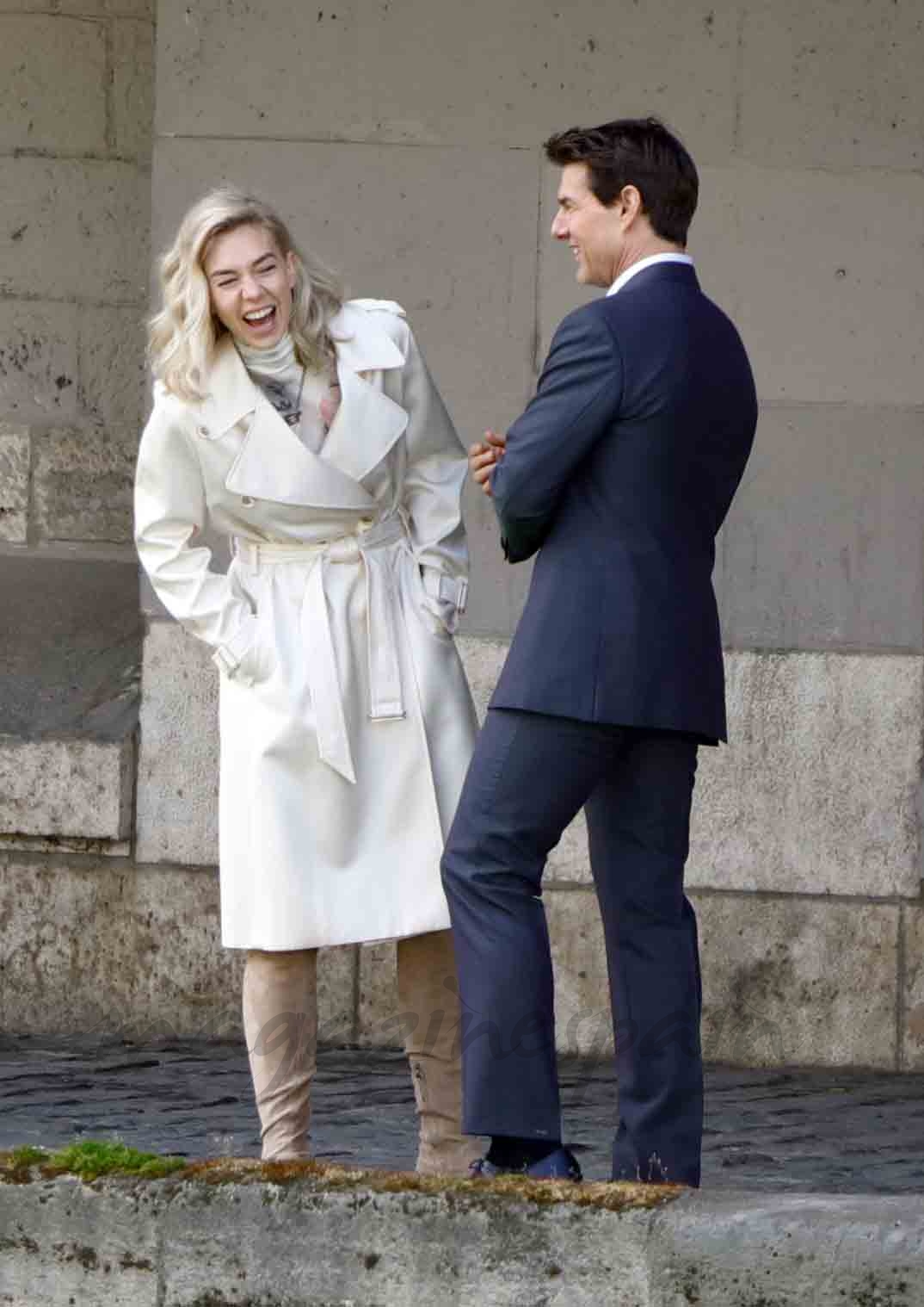 tom cruise y vanessa kirby primer beso