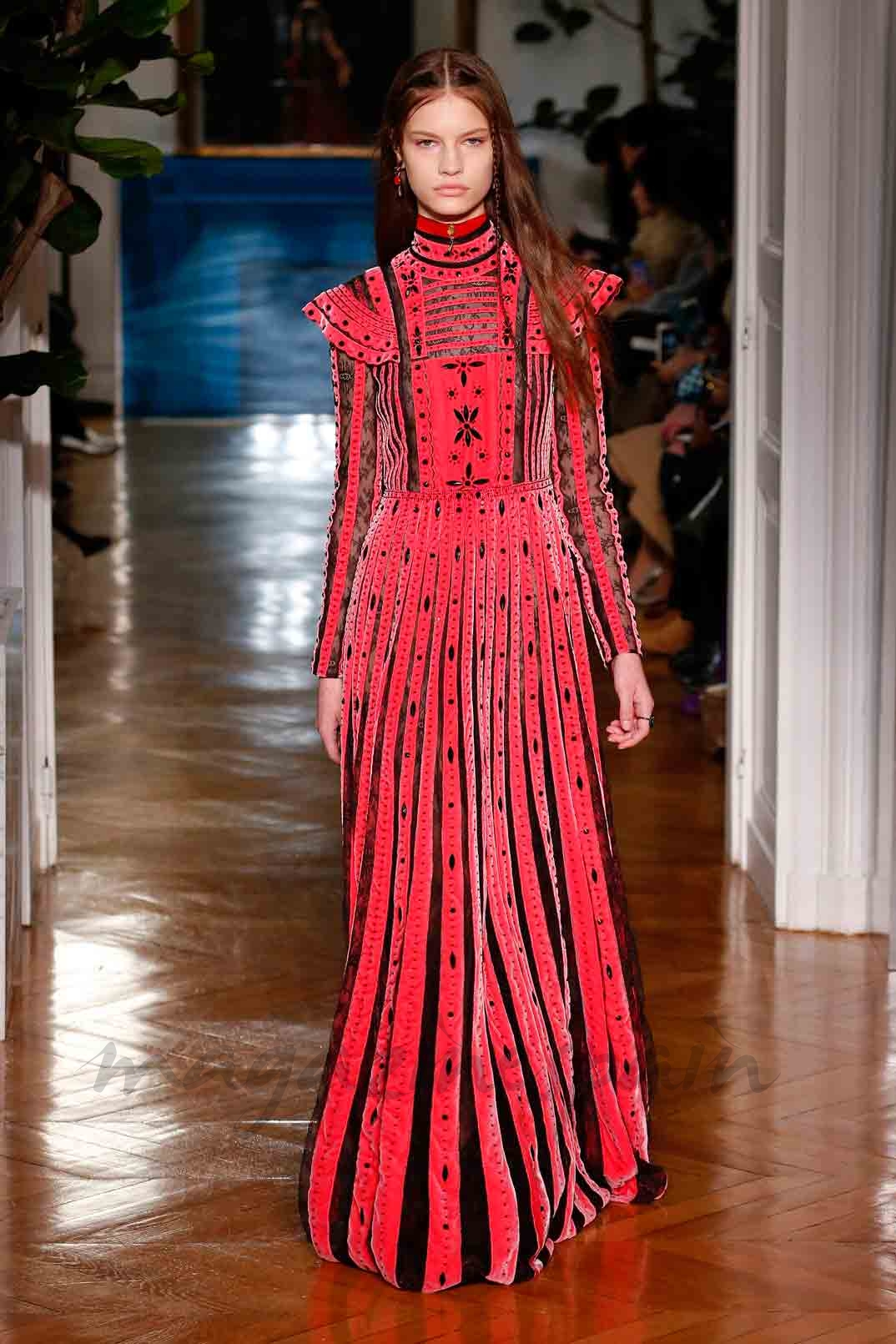 valentino paris fashion week otoño invierno