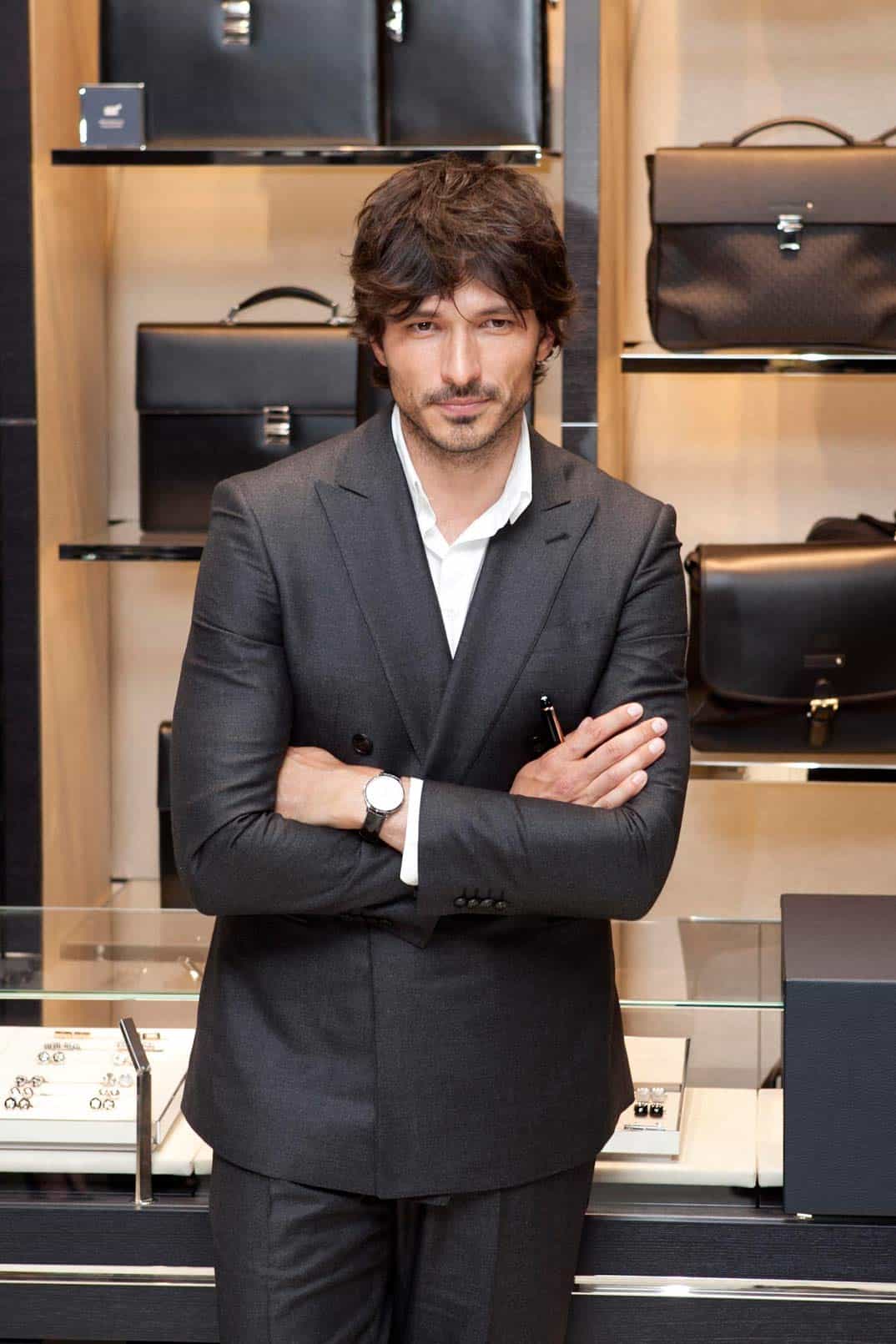 Andrés Velencoso nos deja su firma