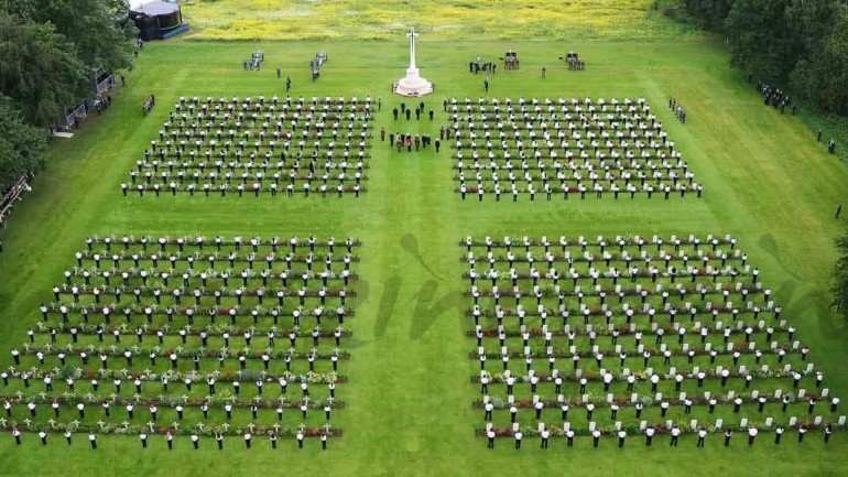 La Familia Real Inglesa, en el 100 aniversario de la batalla de Somme
