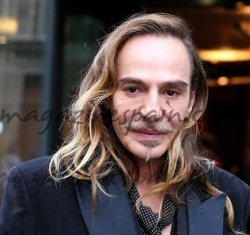 John Galliano vuelve a demandar a Dior